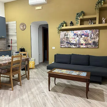 La Dimora Del Tritone Апартаменты Неаполь