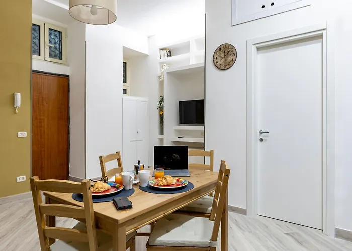 Apartment La Dimora Del Tritone Naples